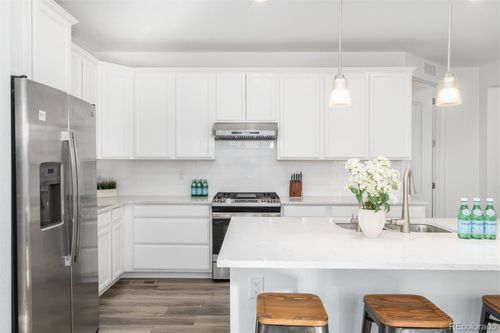 7781 Plateau Creek Ln, Littleton, CO, 80125-8014 | Card Image