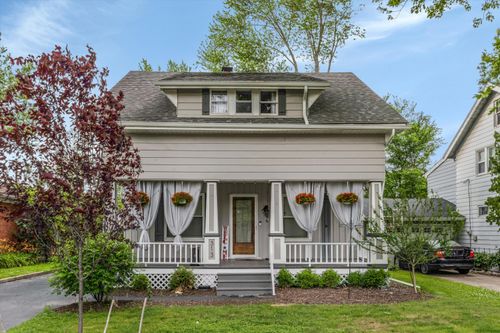 313 Moross Rd, Grosse Pointe Farms, MI, 48236-2911 | Card Image