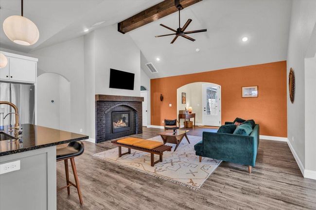 6803 52 Nd St, House other with 3 bedrooms, 2 bathrooms and null parking in Lubbock TX | Image 11