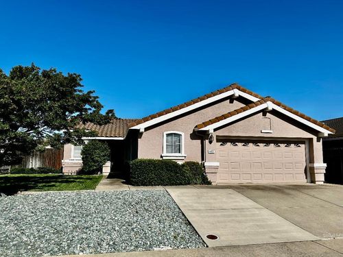 8031 Clanfield Way, Sacramento, CA, 95829-6076 | Card Image