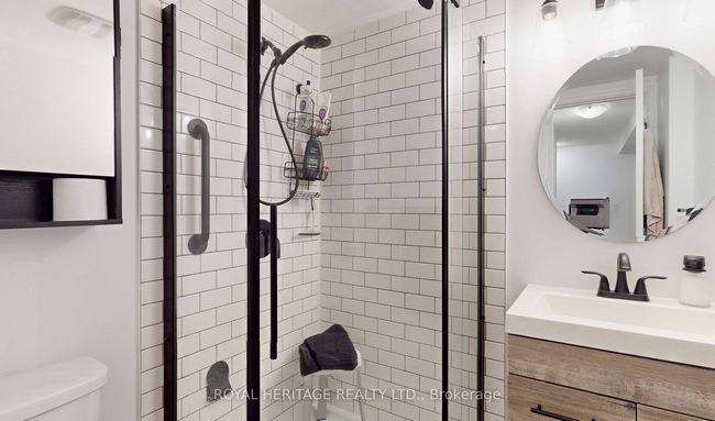 28 Cawker Crt, House other with 5 bedrooms, 4 bathrooms and 4 parking in Whitby ON | Image 42