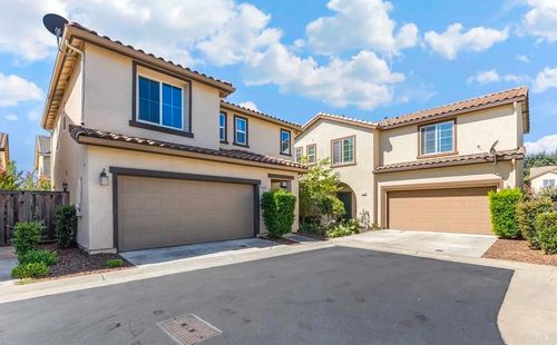6406 Brando Loop, Fair Oaks Ranch, CA, 95628 | Card Image