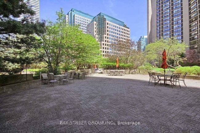3019 - 33 Harbour Sq, Condo with 1 bedrooms, 1 bathrooms and 1 parking in Toronto ON | Image 7