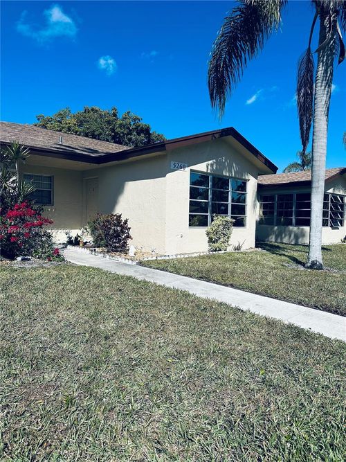 b-5260 Nesting Way, Delray Beach, FL, 33484-1784 | Card Image