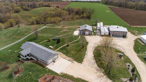 15027 Sandstone Dr, Utica, MN, 55979-4077 | Card Image