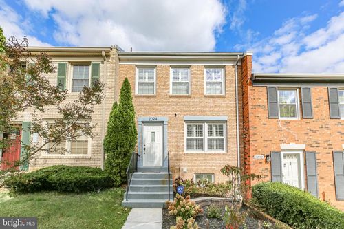 2094 Pilgrim Dr, WOODBRIDGE, VA, 22192-2319 | Card Image