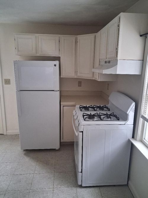 apt-3-101 Vine St, Saugus, MA, 01906-3485 | Card Image