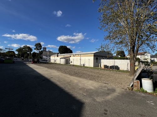 1r-51 Cole St, Warren, RI, 02885-3243 | Card Image