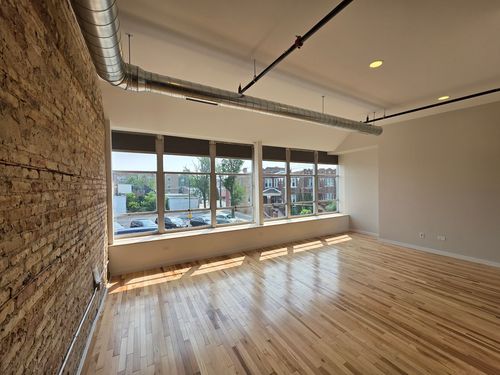 apt-205-2202 Lombard Ave, Berwyn, IL, 60402-6520 | Card Image