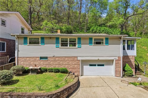 2983 Edgecliff Rd, Lower Burrell, PA, 15068-2518 | Card Image