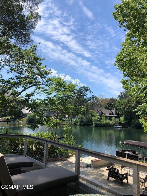29303 S Lake Shore Dr, Agoura Hills, CA, 91301 | Card Image