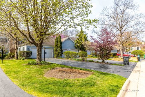 851 Sutton Ct, Lincolnshire, IL, 60069-3431 | Card Image