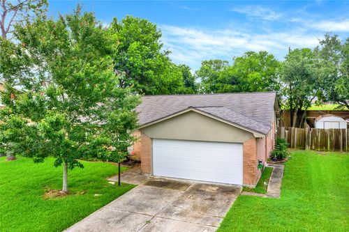 6219 Silver Leaf Dr, League City, TX, 77573-1632 | Card Image