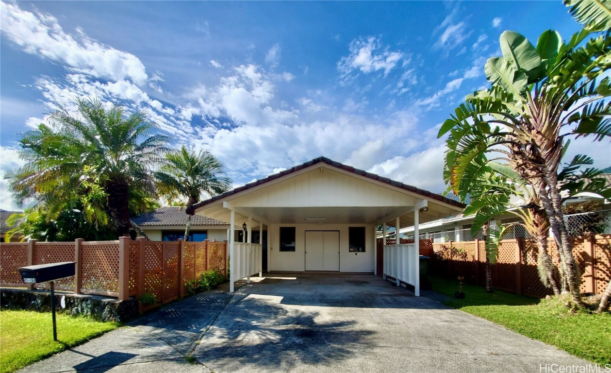 Pulu Pl, Kaneohe, HI 96744