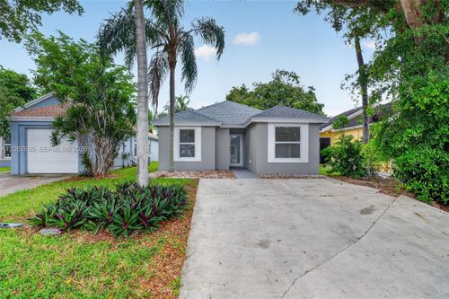 744 Sw 9th St, Florida City, FL, 33034-5639 | Card Image