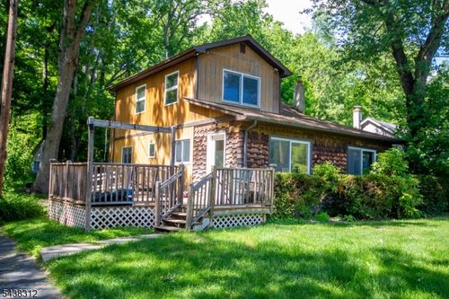 209 Fairview Ave, Newton, NJ, 07860-6875 | Card Image