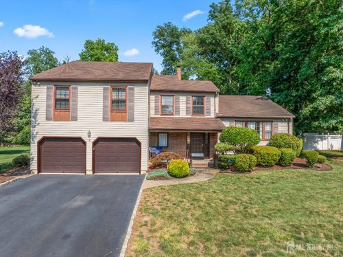 5 Pine Ridge Dr, Edison, NJ, 08820-2827 | Card Image