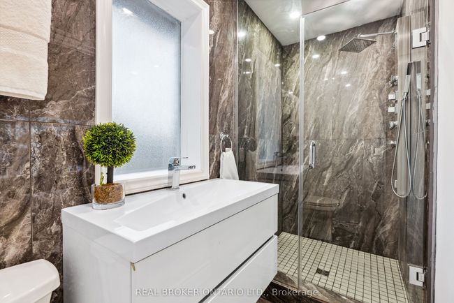 114 Bertrand Ave, House other with 4 bedrooms, 3 bathrooms and 4 parking in Scarborough ON | Image 17