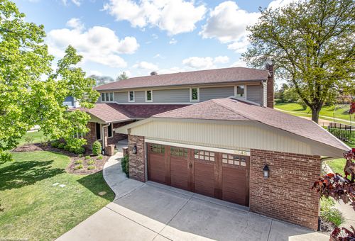 6645 Wedgewood Ln, Willowbrook, IL, 60527-5440 | Card Image