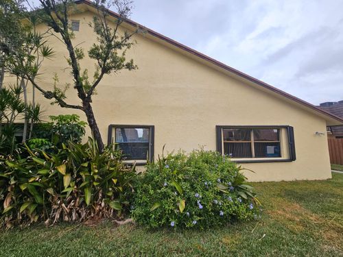 50c-503 Springdale Cir, Palm Springs, FL, 33461-1531 | Card Image