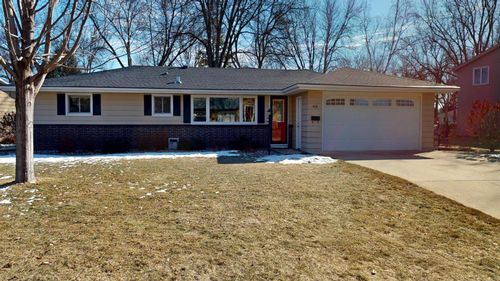 418 Ridge Rd, Albert Lea, MN, 56007-1484 | Card Image