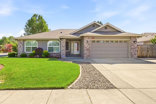 1431 Yellowstone Ave, Medford, OR, 97504-9628 | Card Image