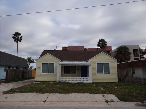 14117 Palm St, MADEIRA BEACH, FL, 33708-2240 | Card Image