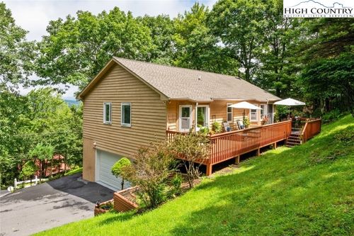2587 Junaluska Rd, Boone, NC, 28607-6527 | Card Image