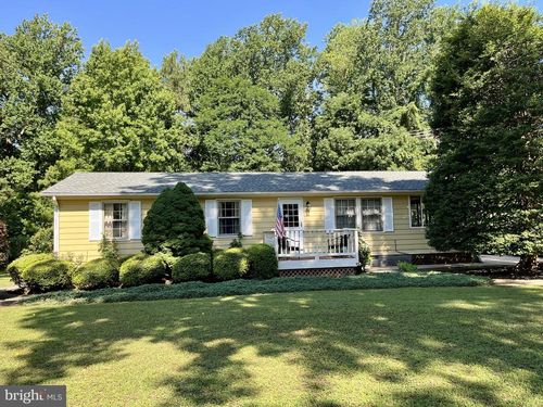 815 Cabin Point Dr, Montross, VA, 22520-4062 | Card Image