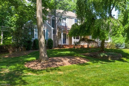 18 Strawberry Ln, Monroe Twp, NJ, 08831-2374 | Card Image