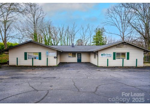 15-925 5th St Ne, Hickory, NC, 28601-3941 | Card Image