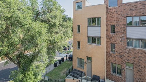 a-5210 S King Dr, Chicago, IL, 60615-3593 | Card Image