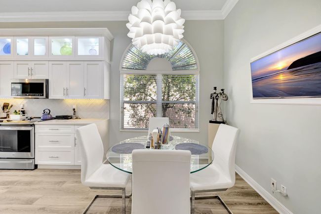 8640 Via Avellino, House other with 3 bedrooms, 2 bathrooms and null parking in Lake Worth FL | Image 4