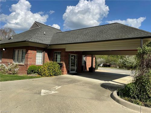 1611 Flora Ave, Burlington, NC, 27217-1017 | Card Image
