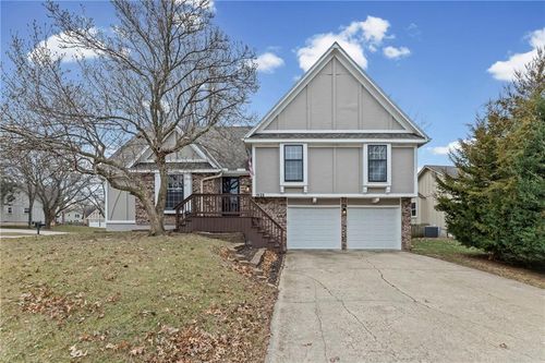 1925 E 153rd Ter, Olathe, KS, 66062-2916 | Card Image