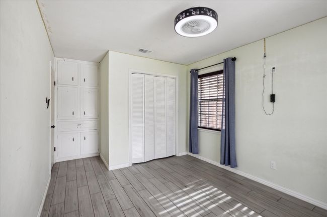 2100 Rockmoor Dr, House other with 3 bedrooms, 2 bathrooms and null parking in Edgecliff Village TX | Image 25