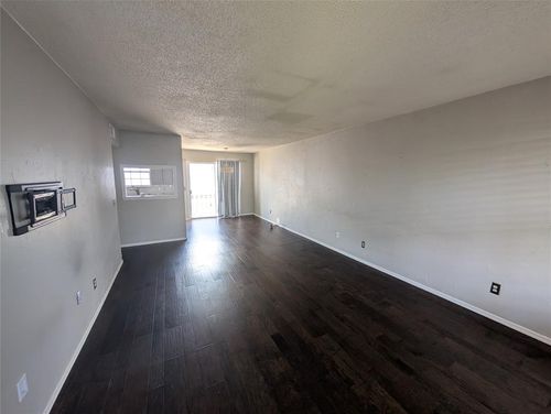 apt-c-11327 N May Ave, Oklahoma City, OK, 73120-5818 | Card Image