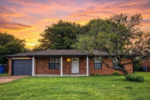 201 Melody Cir, Kaufman, TX, 75142-9653 | Card Image