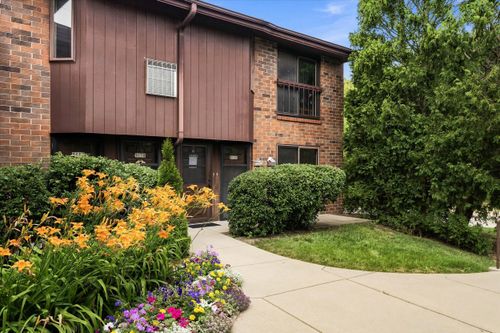 9120 N Park Plaza Ct, Brown Deer, WI, 53223-2126 | Card Image