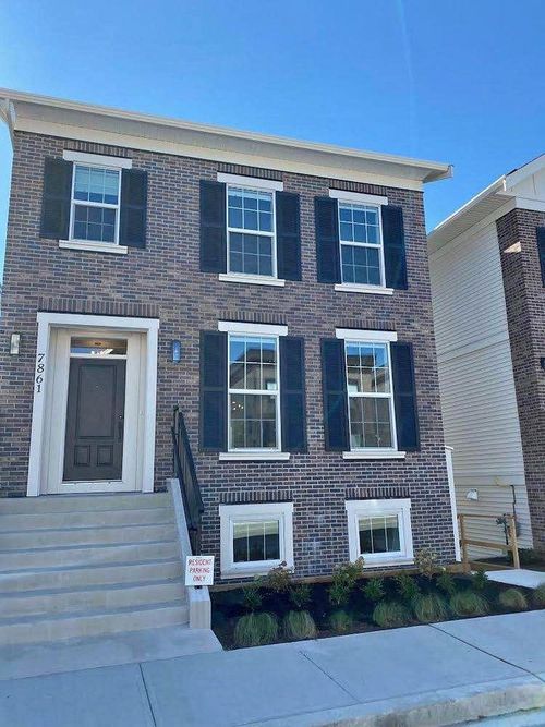 7861 Cedarbrook Rd, Chilliwack, BC, V2R6J1 | Card Image