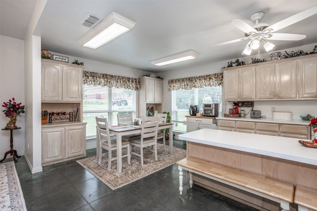 8770 Rector Rd, House other with 4 bedrooms, 4 bathrooms and null parking in Sanger TX | Image 10