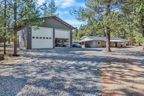 15920 Frances Ln, La Pine, OR, 97739-9771 | Card Image