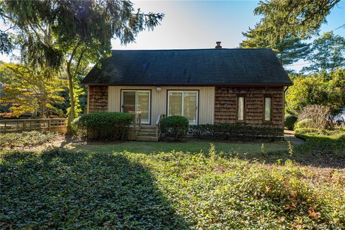 424 Evergreen Ave, Hauppauge, NY, 11788-3308 | Card Image