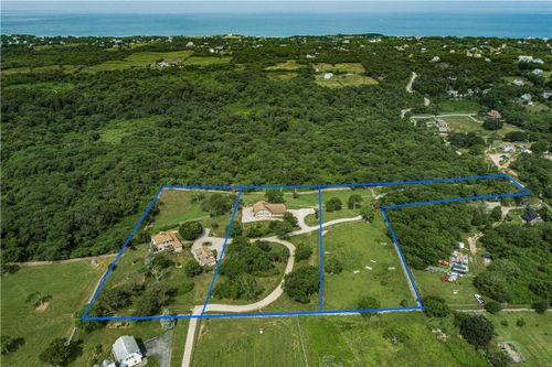 1501 Beacon Hill Rd, Block Island, RI, 02807-7786 | Card Image