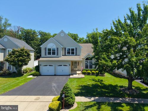 230 Forest Park Dr, Chalfont, PA, 18914-2142 | Card Image