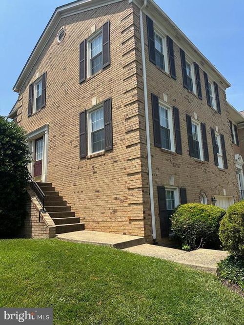 2016 Pieris Ct, VIENNA, VA, 22182-3956 | Card Image