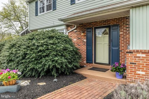 1107 Overlook Dr, Romansville, PA, 19320-4823 | Card Image