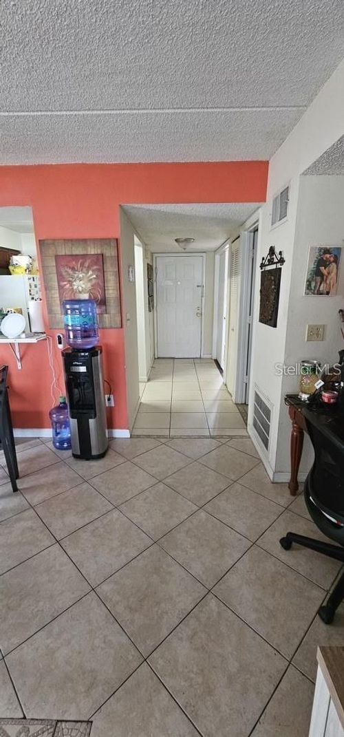 3-5627 Blue Shadows Ct, ORLANDO, FL, 32811-4728 | Card Image