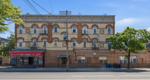 818 Onderdonk Ave, Ridgewood, NY, 11385-4236 | Card Image