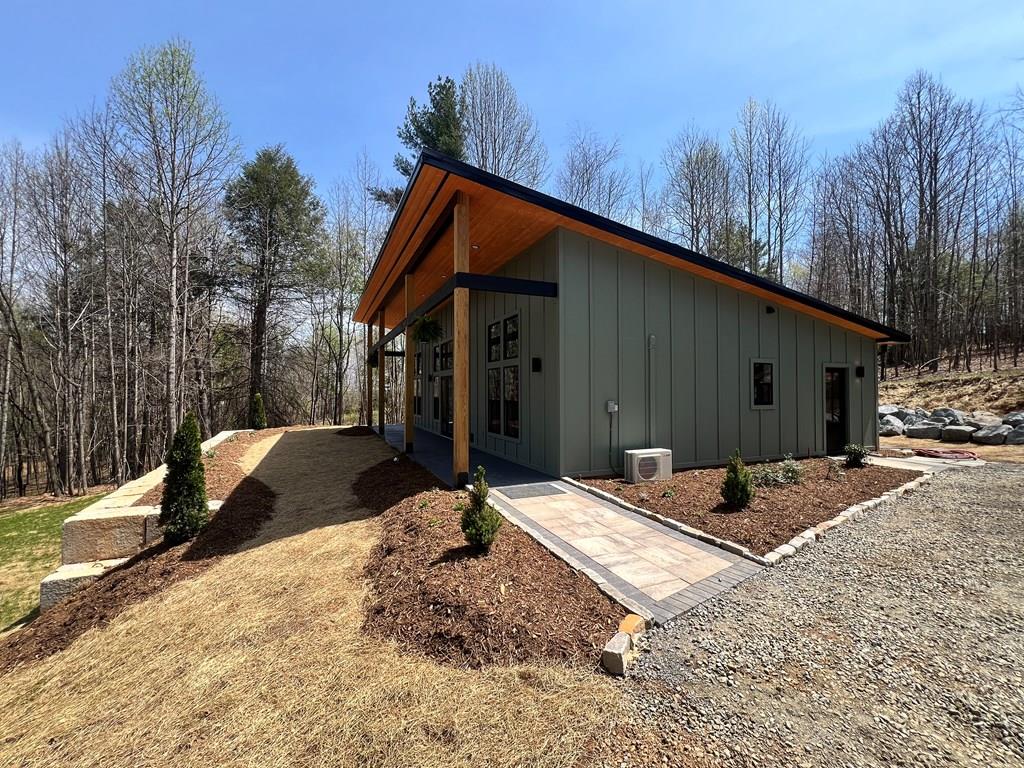 Residential in Galax 4